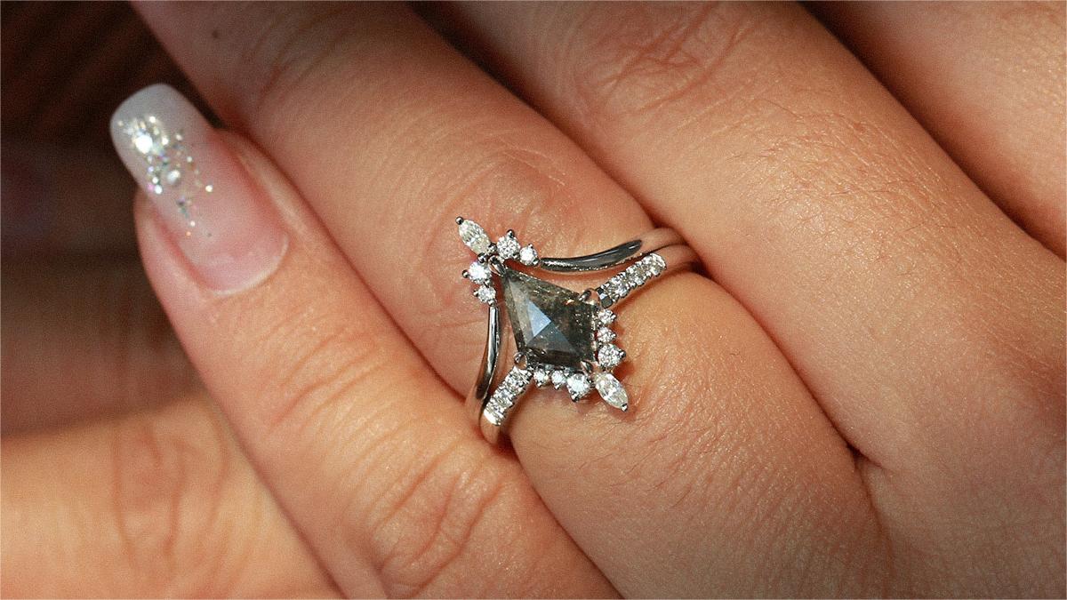 Is the Pear Shape Salt and Pepper Diamonds Halo Pearl Ring Set an Icon of Timeless Elegance?